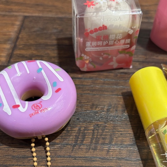 Random lippies - Picture 3 of 3